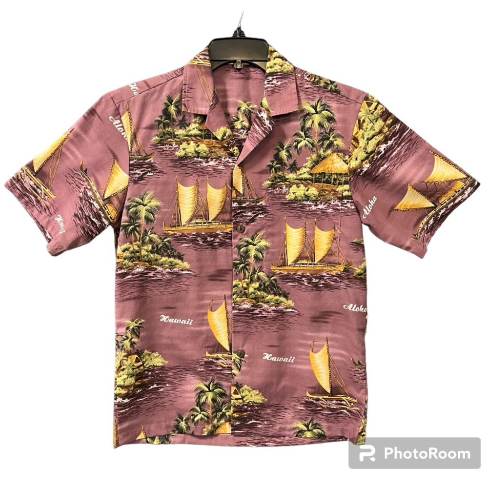 Royal Creations Men's Vintage Button Down Hawaiian Tropical Shirt Made in Hawaii
